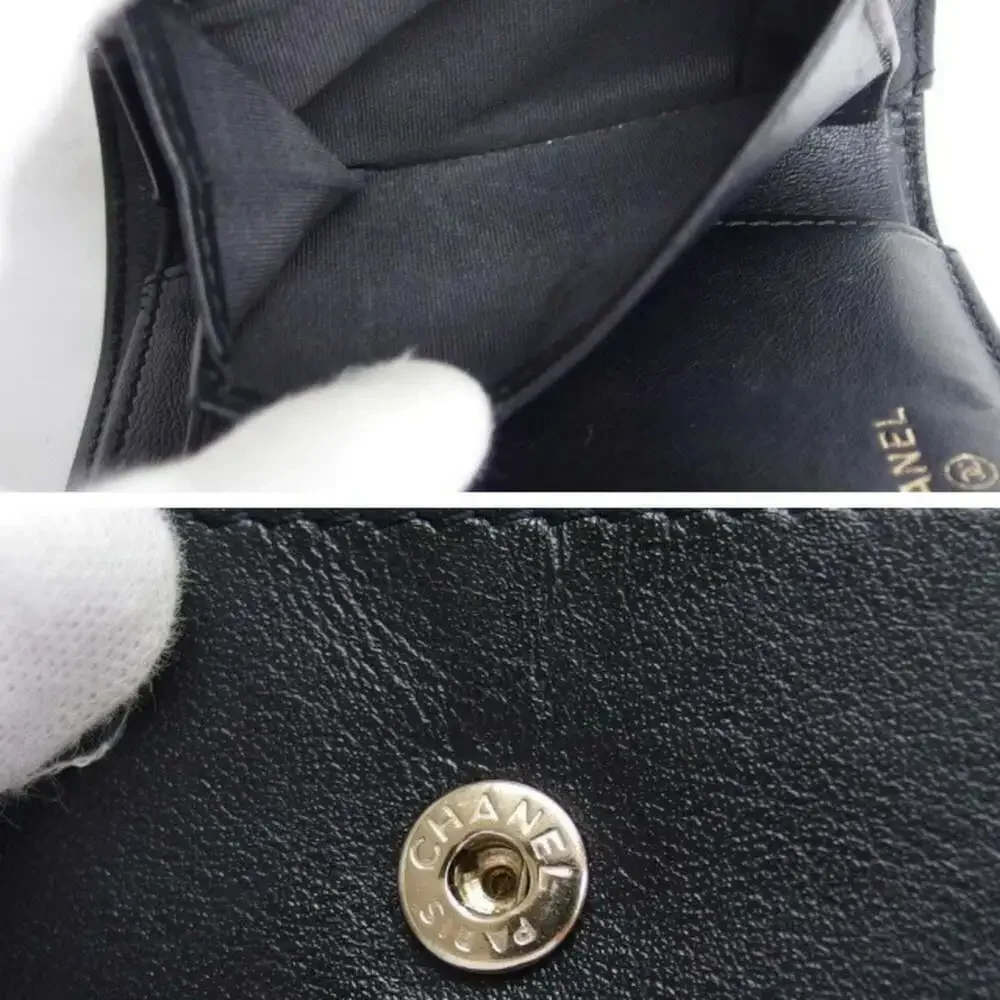 CHANEL Authentic Black Caviar Leather Wallet